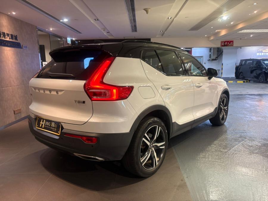 XC40 T5 R-Design - Image 2